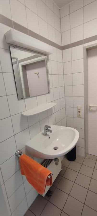 Gaststaette Zur Tribuene Aparthotel Пфунгщад Екстериор снимка